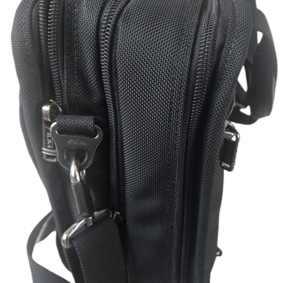 Tumi Alpha Expandable Ballistic Nylon Briefcase (w/ Laptop Sleeve) Model… - Picture 7 of 14